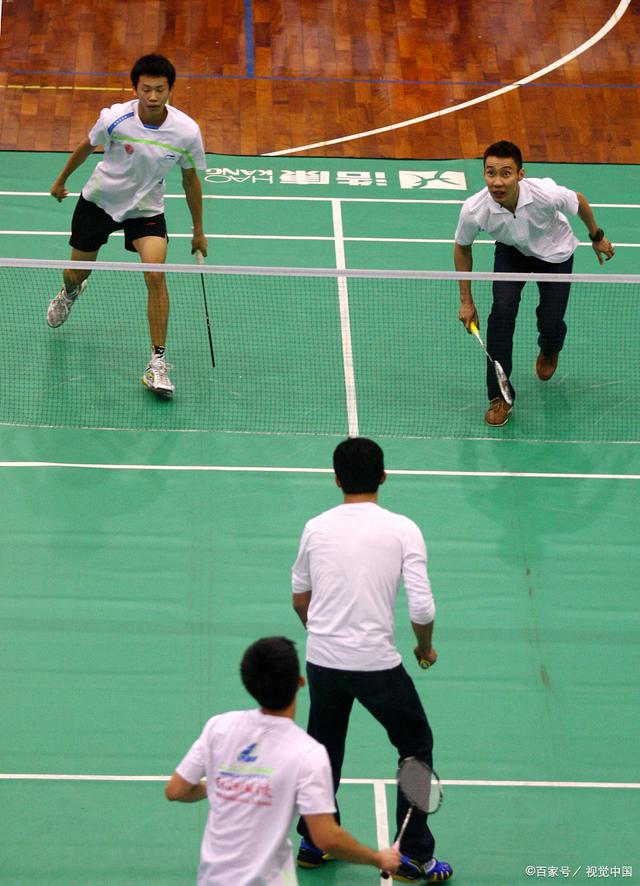 日本羽毛球队轻取印度羽毛球队，陶菲克送出助攻