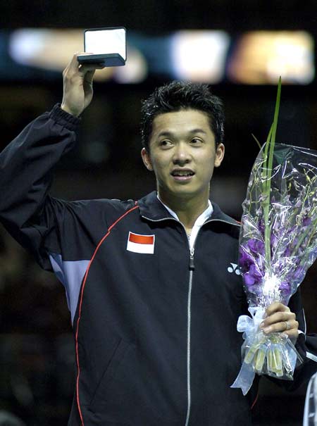 日本羽毛球队轻取印度羽毛球队，陶菲克送出助攻