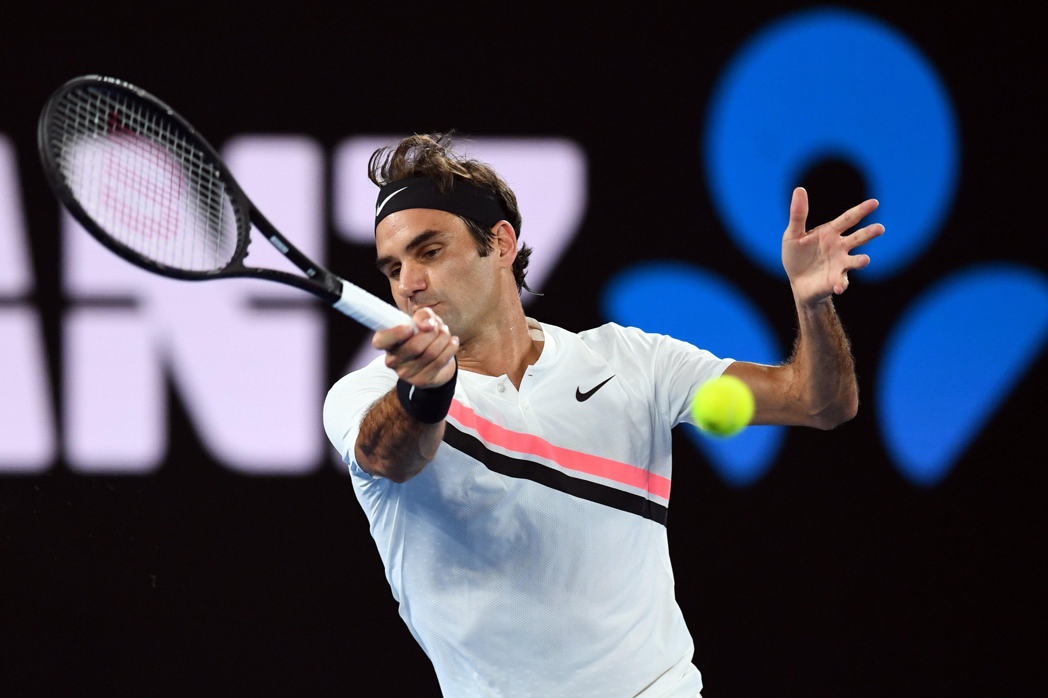 澳大利亚网球队翻盘德国网球队，费德勒制霸全场