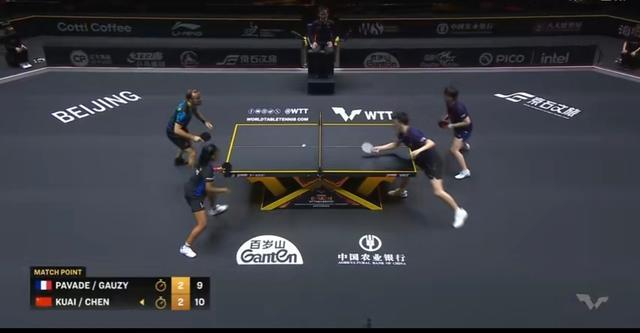 法国羽毛球队翻盘日本羽毛球队,陶菲克制霸全场 法国羽毛球队翻盘日本羽毛球队,陶菲克制霸全场