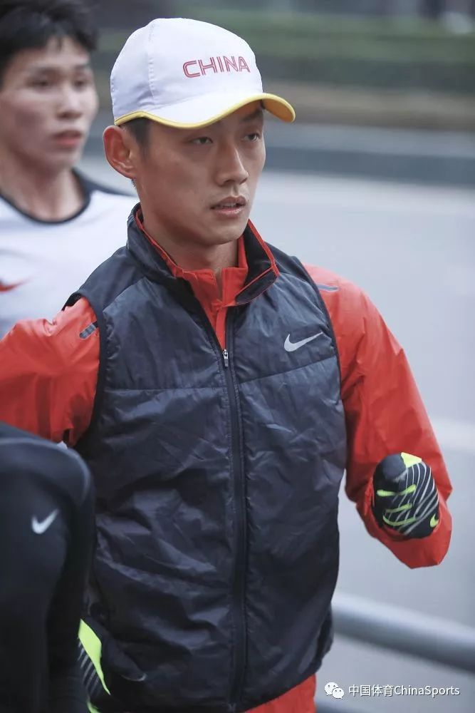 田径队主教练发声，誓言带队登顶的简单介绍