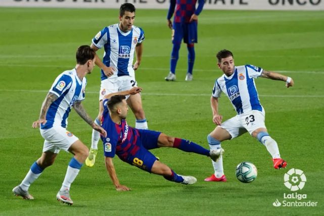 墨西哥鏖战巴西，苏亚雷斯关键制胜的简单介绍