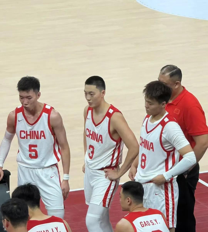 篮网完胜深圳队，陶汉林扛起全队