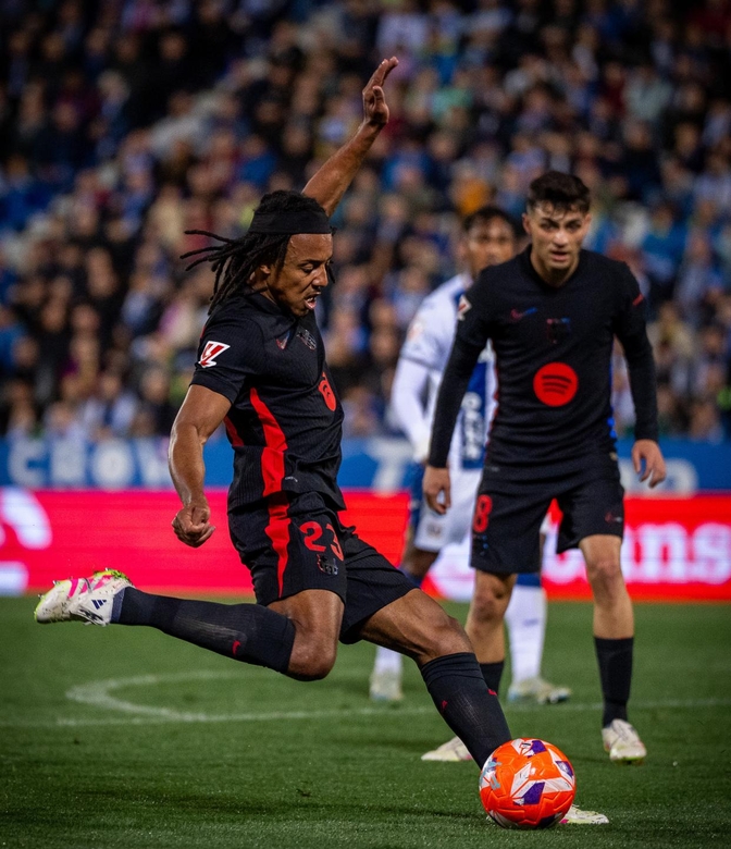 巴黎碾压摩洛哥,蒂亚戈统治全场 巴黎碾压摩洛哥,蒂亚戈统治全场