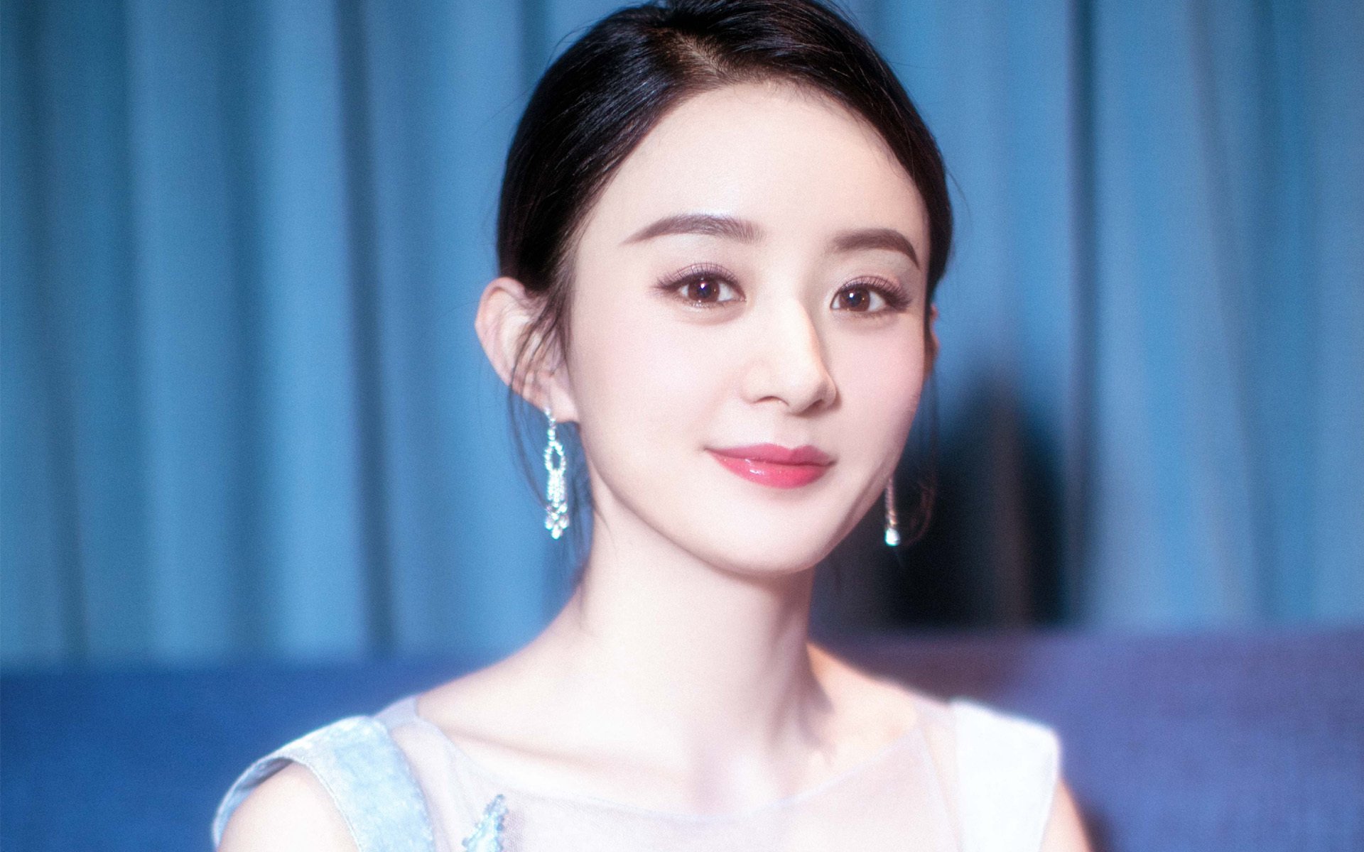 冰与火的交响曲，京城铁壁的冰冷统治，与跨越重洋的滚烫天赋