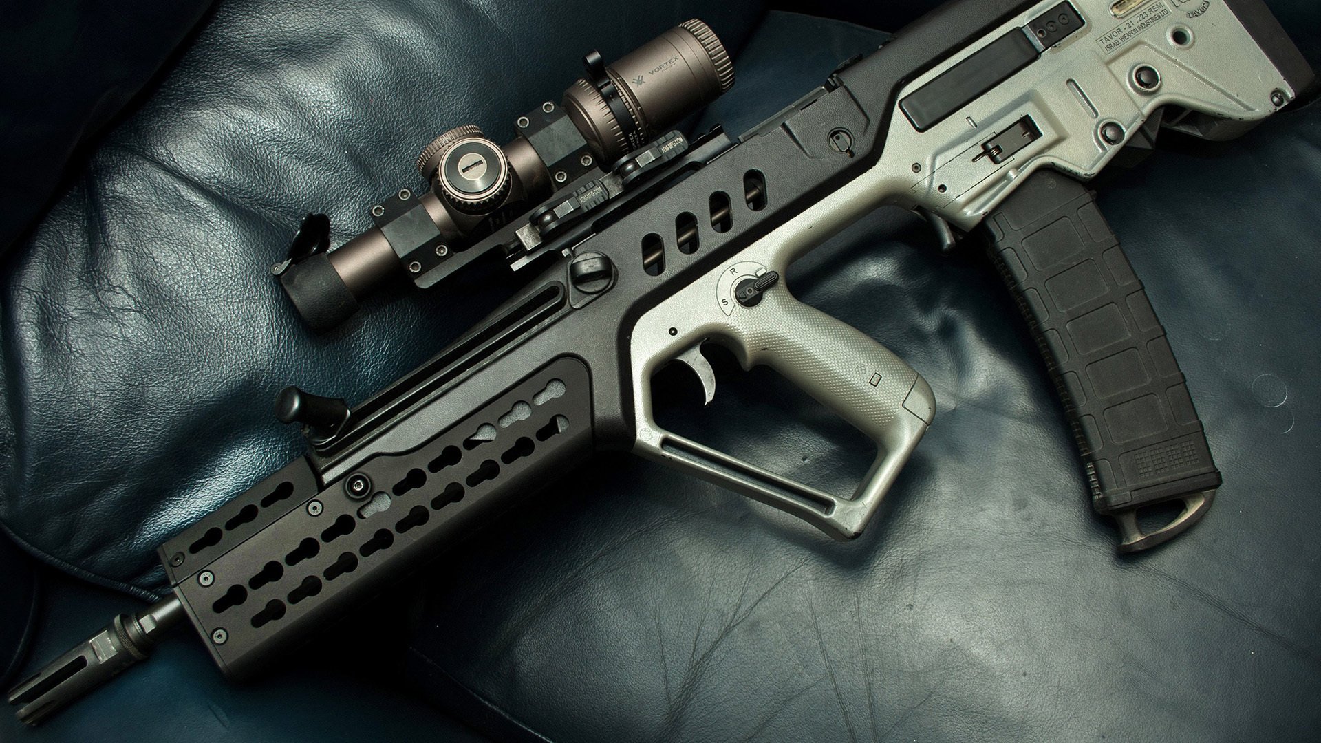 紫色洪流中的长城攻防战，乔治如何成为跨文化对决的战术枢纽