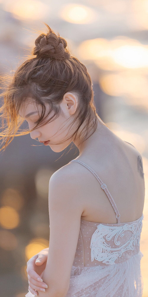 世界排名争夺战焦点战，凯尔特人以现代篮球的完美风暴全面压制勇士王朝